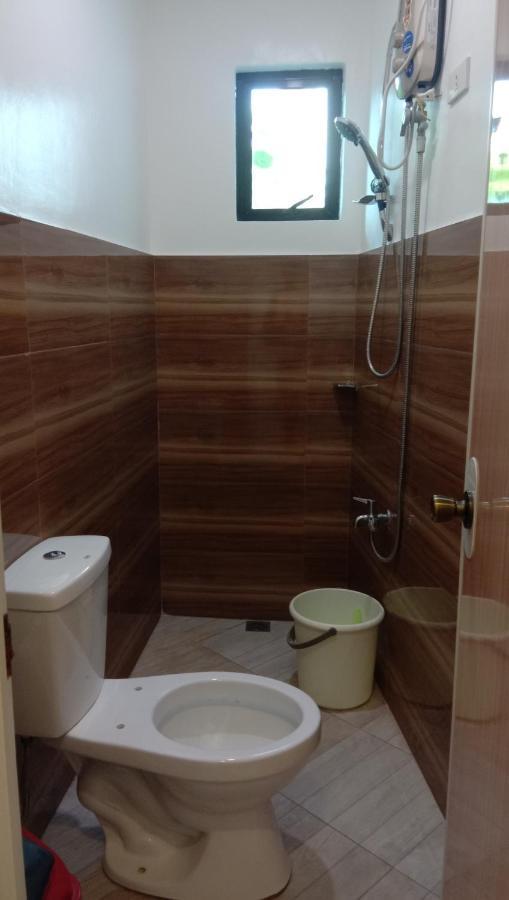 Rna Guesthouse Moalboal Bagian luar foto