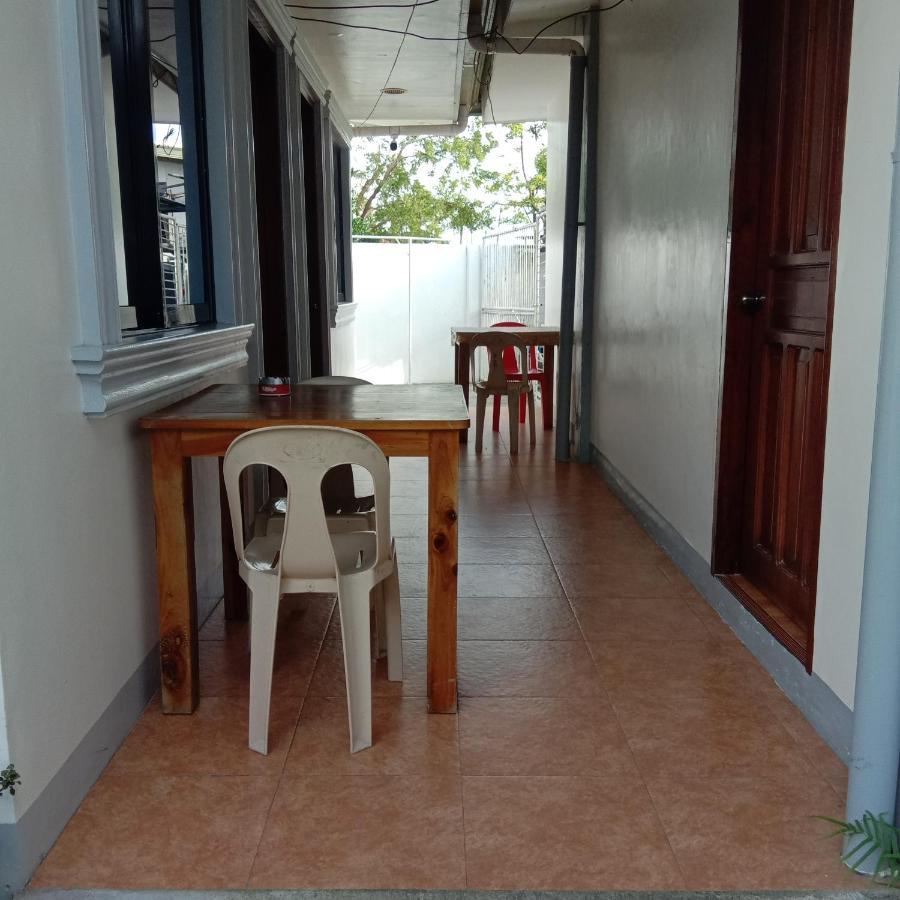 Rna Guesthouse Moalboal Bagian luar foto